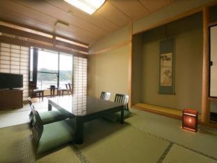 Hotel Matsuura Saiki Zimmer foto