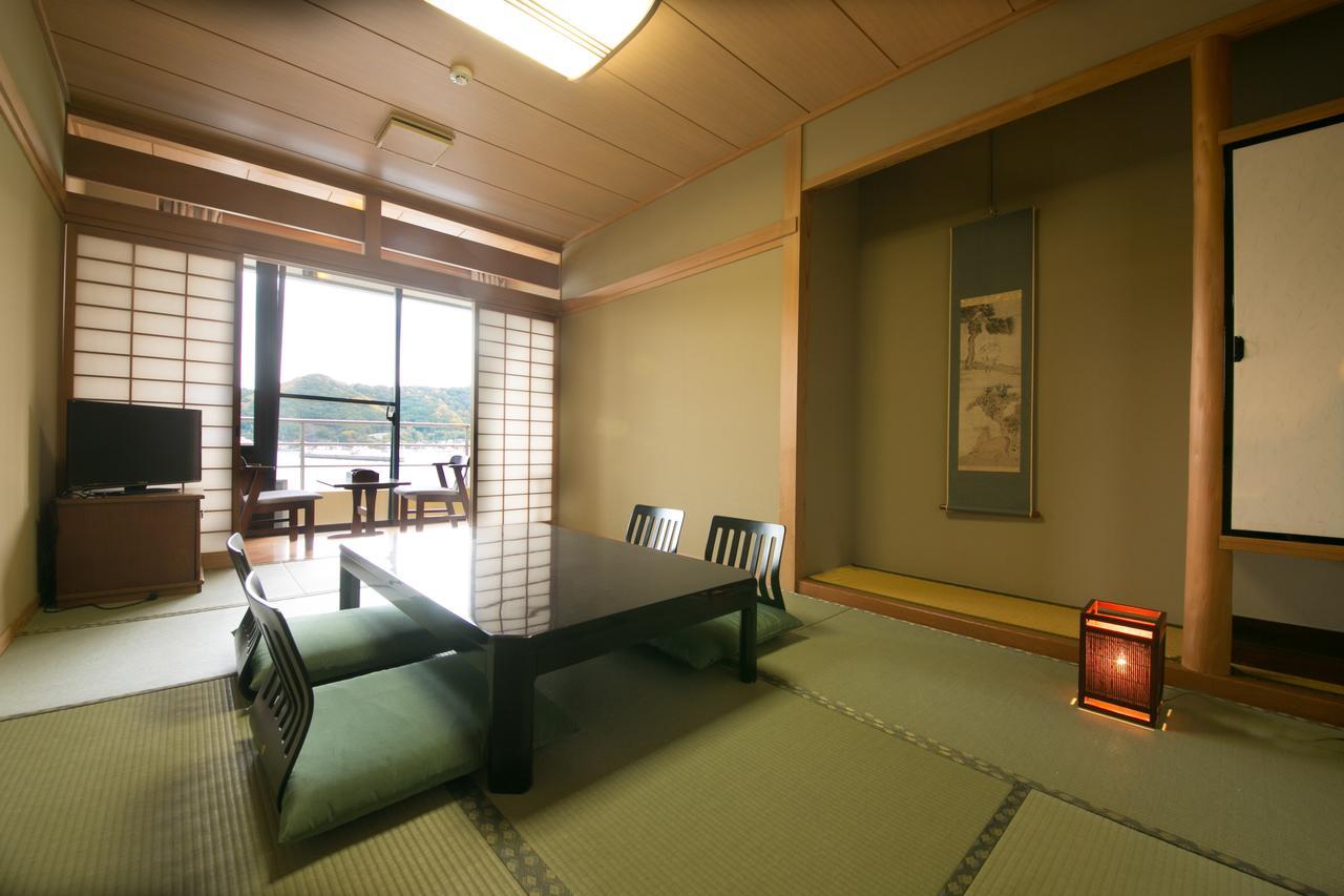 Hotel Matsuura Saiki Exterior foto