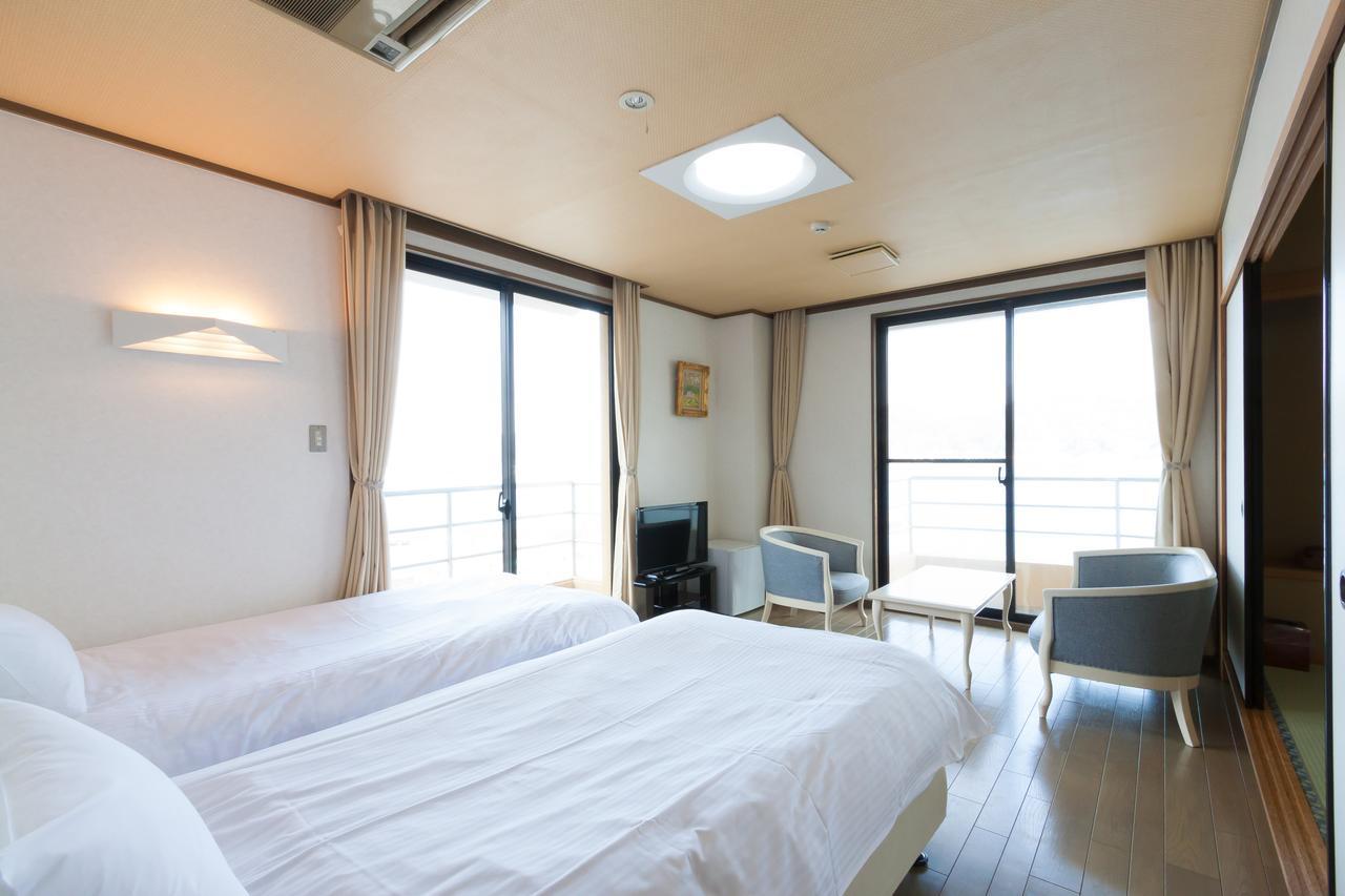 Hotel Matsuura Saiki Exterior foto